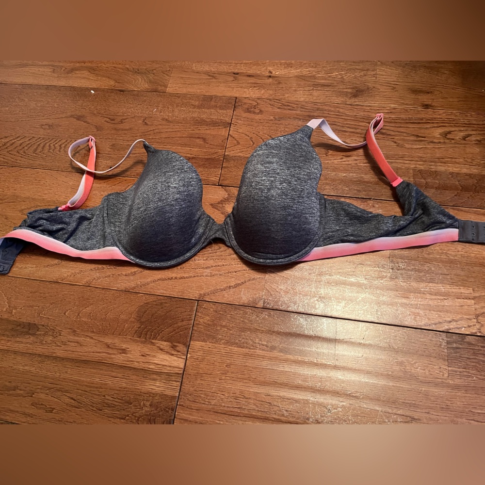 Victoria’s Secret uplift semi Demi bra